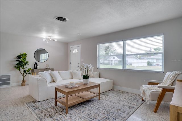 8369 120TH STREET, Seminole, FL 33772