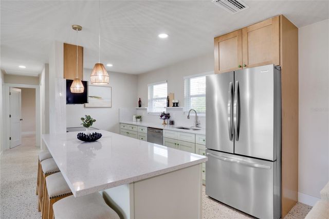 8369 120TH STREET, Seminole, FL 33772