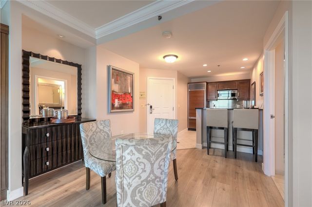 135 East Harmon Avenue 1020, Las Vegas, NV 89109