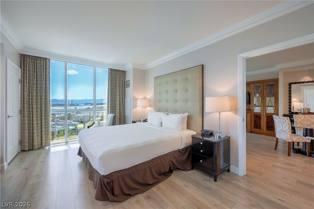 135 East Harmon Avenue 1020, Las Vegas, NV 89109
