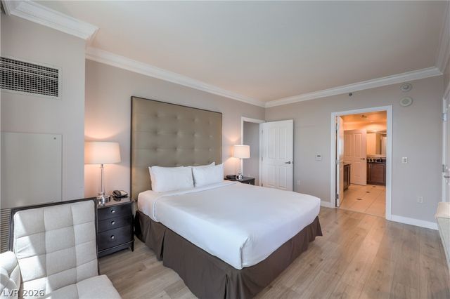 135 East Harmon Avenue 1020, Las Vegas, NV 89109