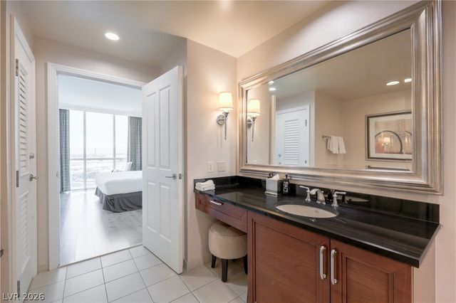 135 East Harmon Avenue 1020, Las Vegas, NV 89109