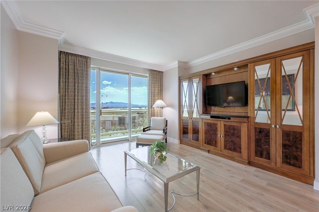 135 East Harmon Avenue 1020, Las Vegas, NV 89109