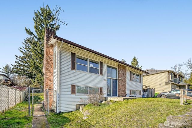 1401 Lake Youngs Way SE, Renton, WA 98058