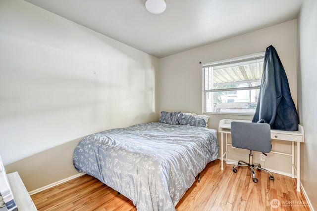 1401 Lake Youngs Way SE, Renton, WA 98058