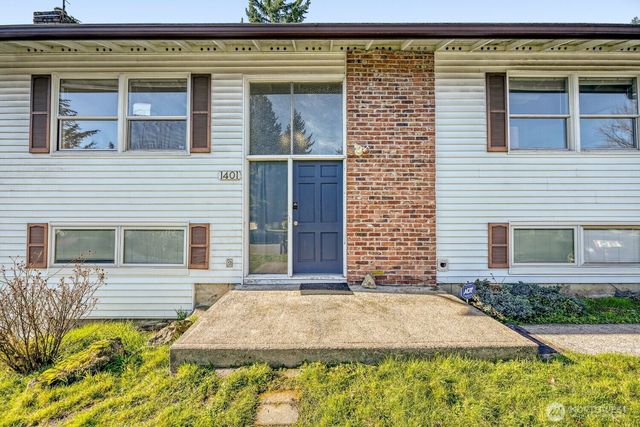 1401 Lake Youngs Way SE, Renton, WA 98058