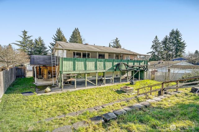 1401 Lake Youngs Way SE, Renton, WA 98058