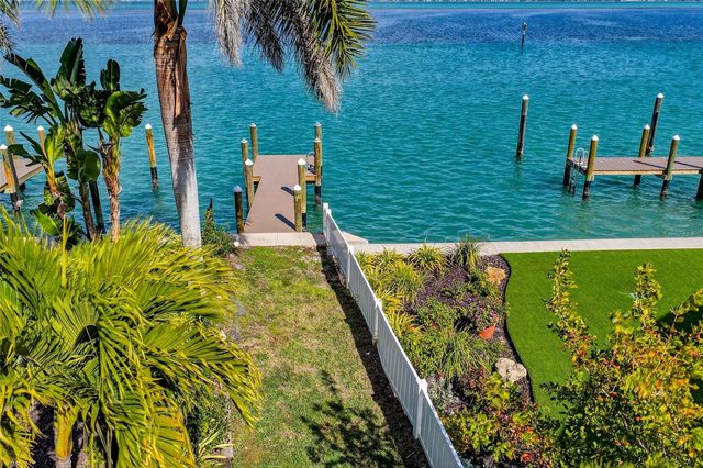 525 CHANNEL LANE, Longboat Key, FL 34228