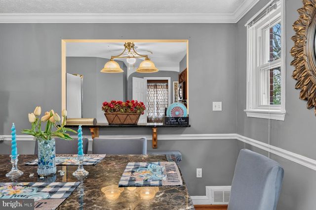 724 CHARING CROSS RD, Baltimore, MD 21229