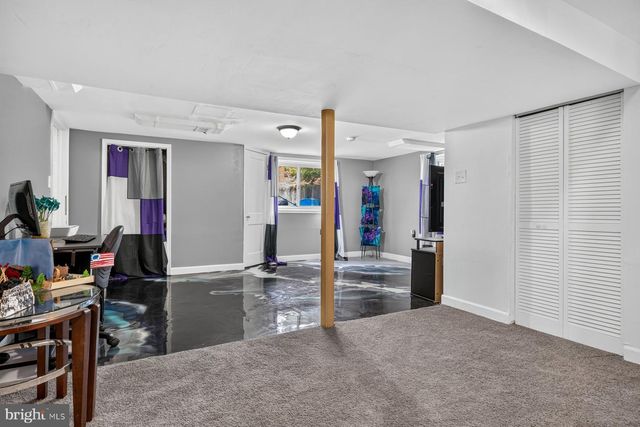 724 CHARING CROSS RD, Baltimore, MD 21229