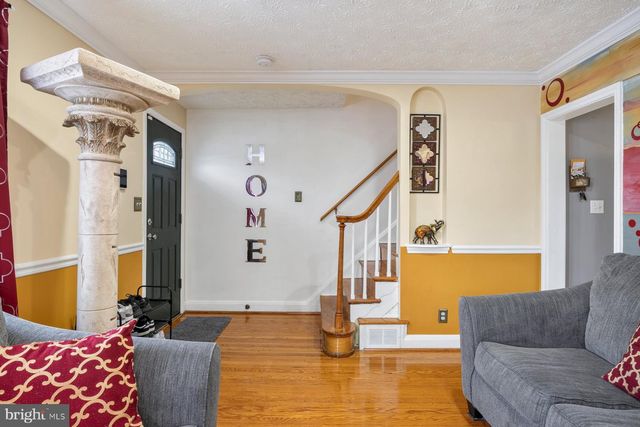 724 CHARING CROSS RD, Baltimore, MD 21229