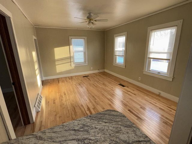 513 N LAFAYETTE STREET, Shawano, WI 54166