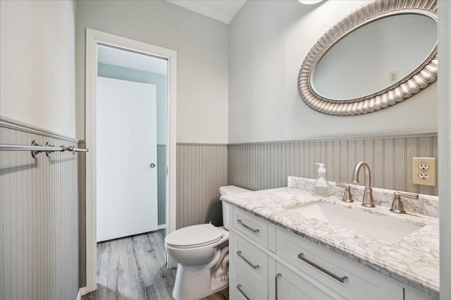 29331 County Road 25, Damon, TX 77430