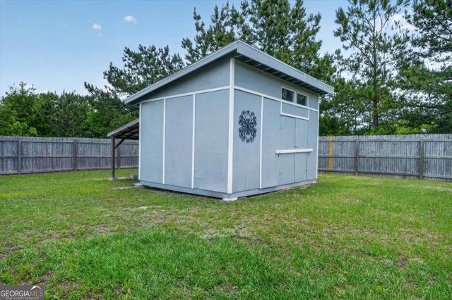 365 Creekside Circle, Ellabell, GA 31308