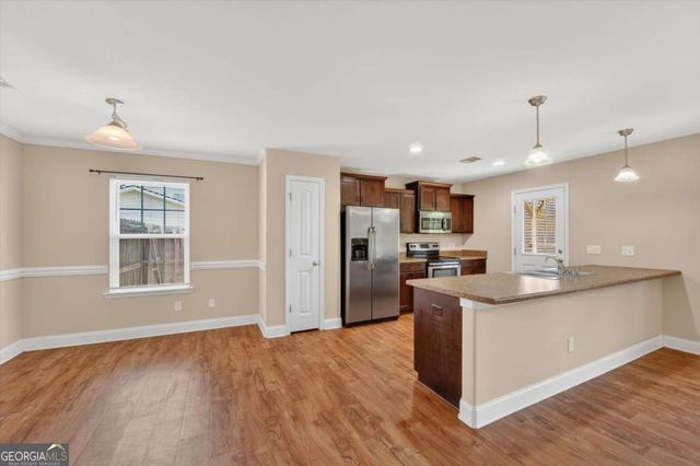 365 Creekside Circle, Ellabell, GA 31308