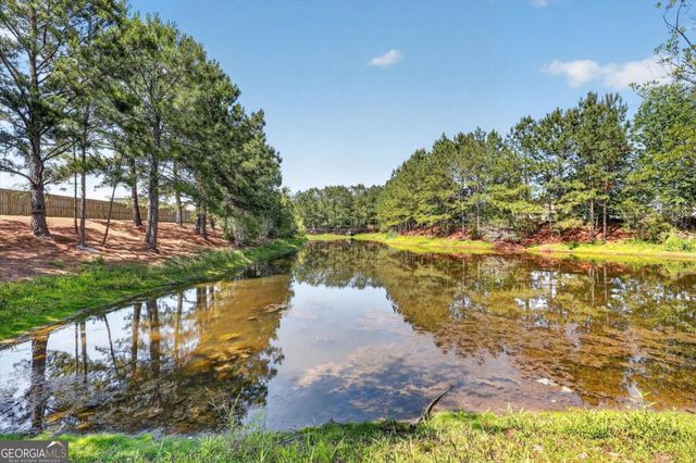 365 Creekside Circle, Ellabell, GA 31308