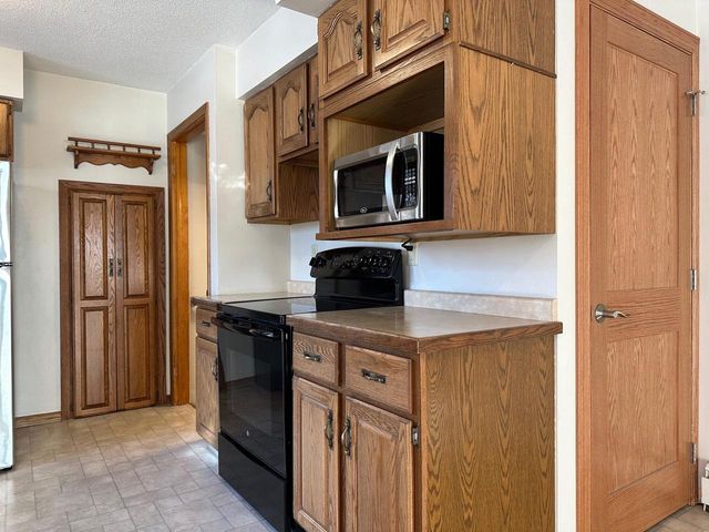 1014 Green Bay STREET, Onalaska, WI 54650