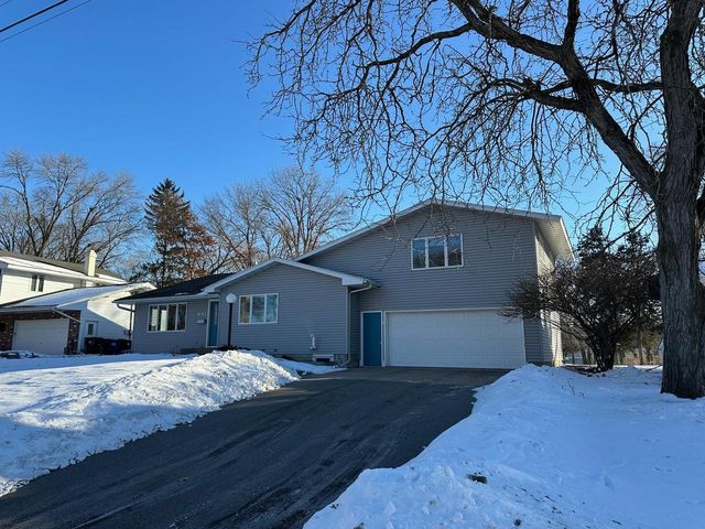 1014 Green Bay STREET, Onalaska, WI 54650