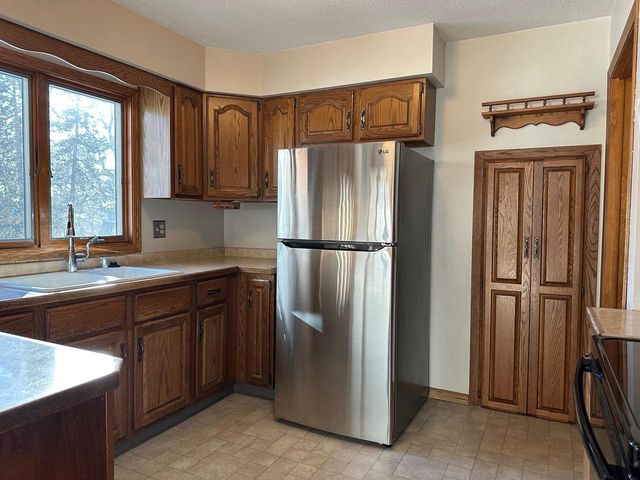 1014 Green Bay STREET, Onalaska, WI 54650