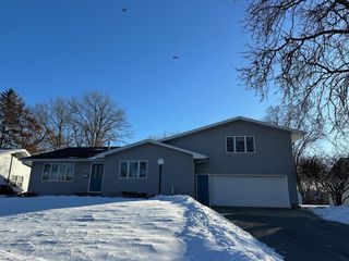 1014 Green Bay STREET, Onalaska, WI 54650