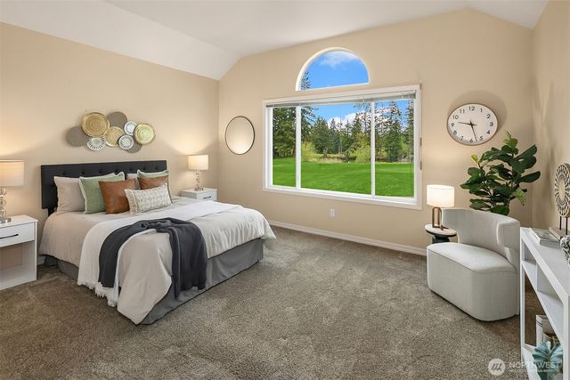 25611 Lk Wilderness Country Club Drive SE, Maple Valley, WA 98038