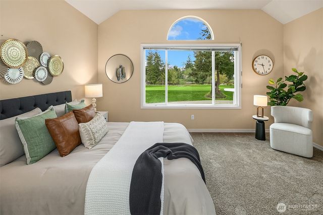 25611 Lk Wilderness Country Club Drive SE, Maple Valley, WA 98038