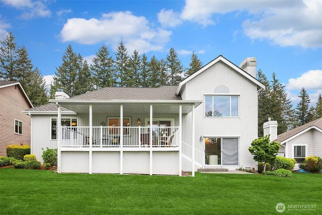 25611 Lk Wilderness Country Club Drive SE, Maple Valley, WA 98038