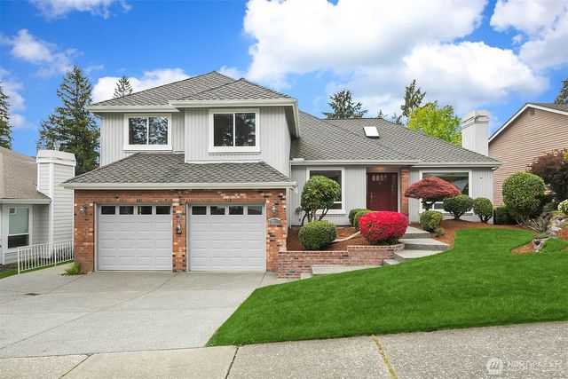 25611 Lk Wilderness Country Club Drive SE, Maple Valley, WA 98038