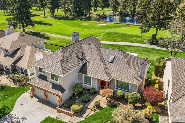 25611 Lk Wilderness Country Club Drive SE, Maple Valley, WA 98038