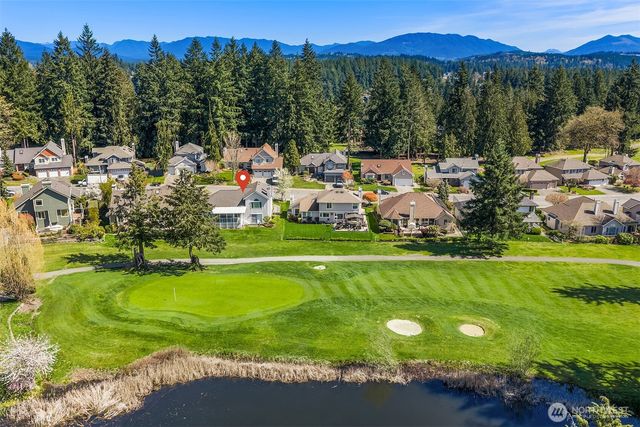 25611 Lk Wilderness Country Club Drive SE, Maple Valley, WA 98038