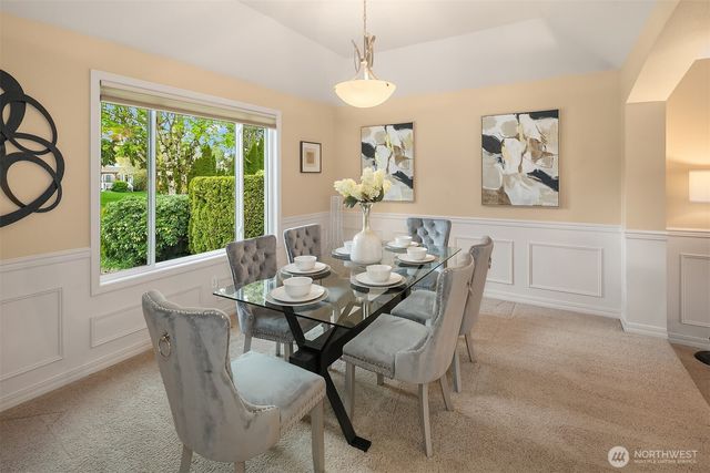 25611 Lk Wilderness Country Club Drive SE, Maple Valley, WA 98038