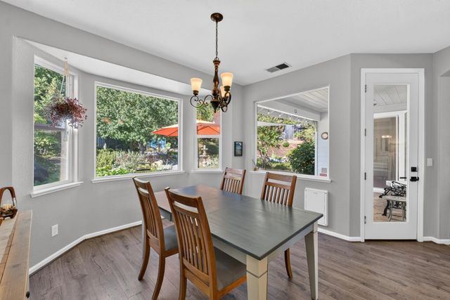 3307 Piedmont Dr, Camino, CA 95709