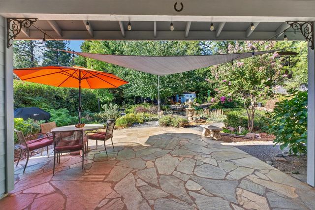 3307 Piedmont Dr, Camino, CA 95709