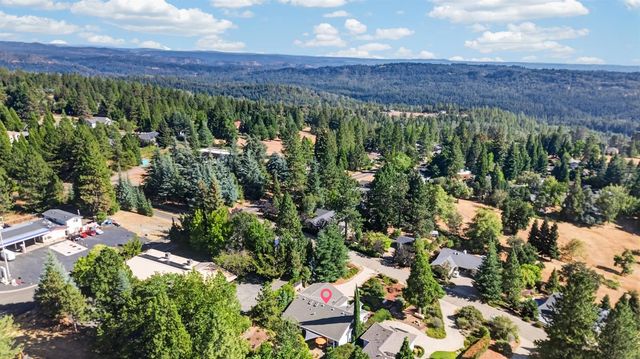 3307 Piedmont Dr, Camino, CA 95709