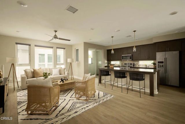 6899 Pollard Street, Los Angeles, CA 90042