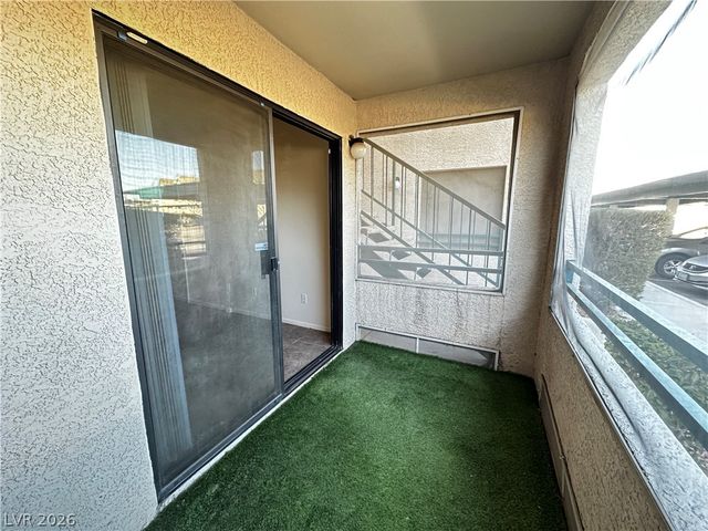 5171 LINDELL Road 101, Las Vegas, NV 89118