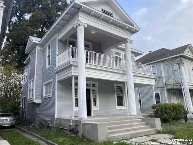 639 W Elmira, San Antonio, TX 78212