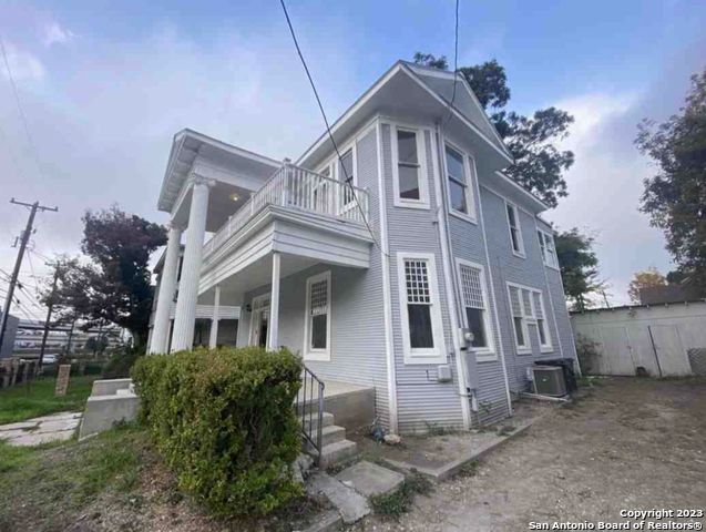 639 W Elmira, San Antonio, TX 78212