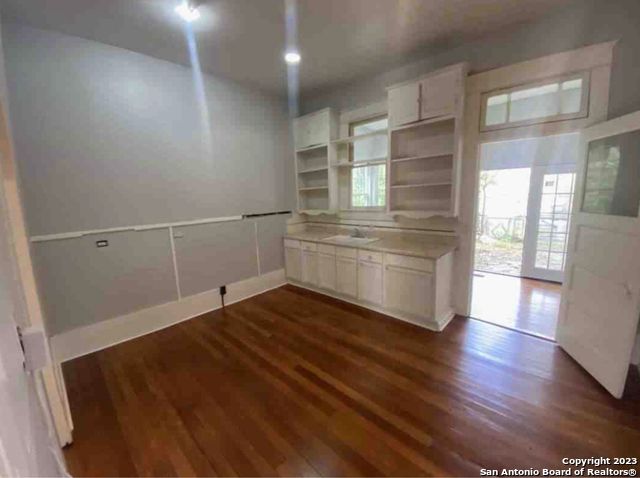 639 W Elmira, San Antonio, TX 78212