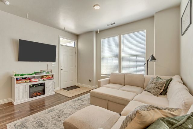 10646 S CAVE RUN LN, South Jordan, UT 84009