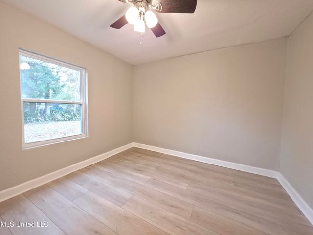 1103 Kell Avenue, Pascagoula, MS 39567