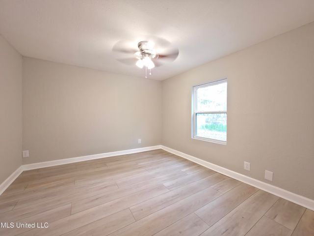 1103 Kell Avenue, Pascagoula, MS 39567