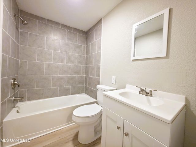 1103 Kell Avenue, Pascagoula, MS 39567