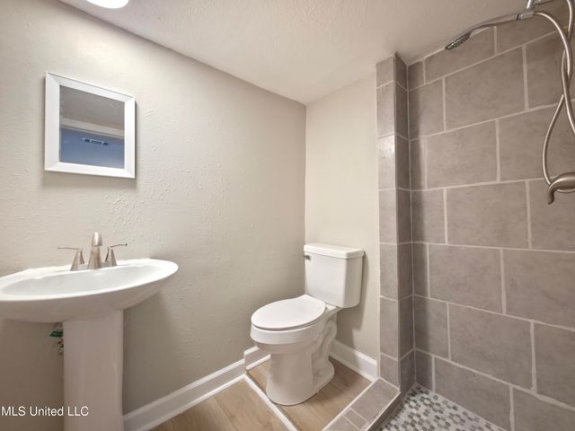 1103 Kell Avenue, Pascagoula, MS 39567