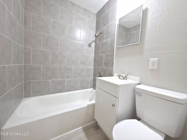 1103 Kell Avenue, Pascagoula, MS 39567