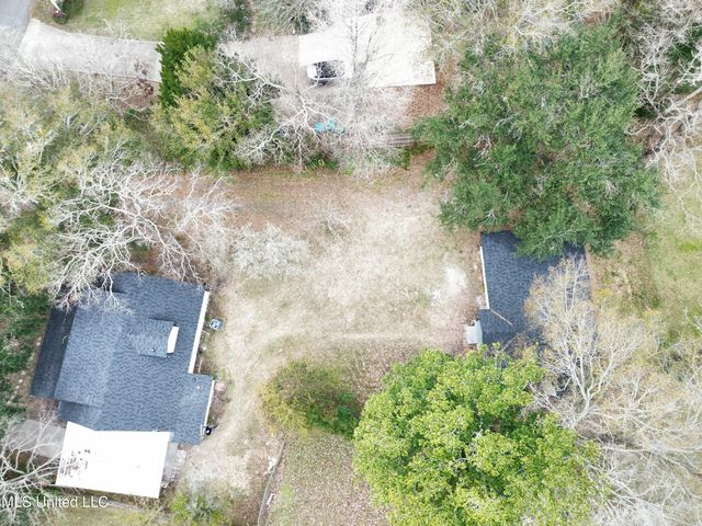 1103 Kell Avenue, Pascagoula, MS 39567