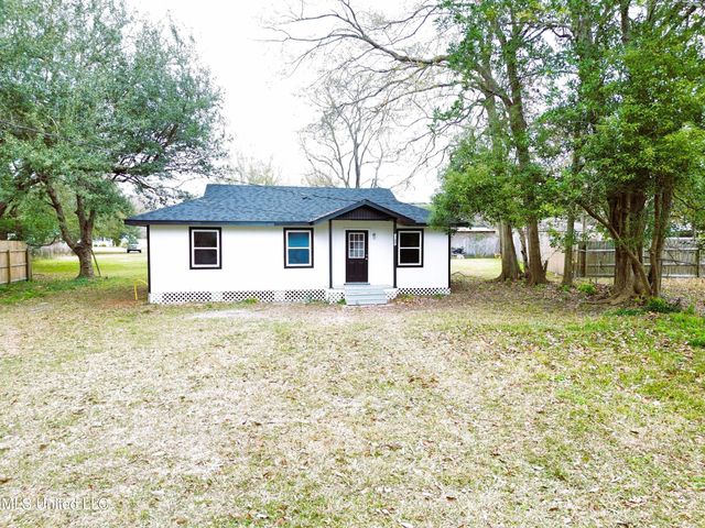 1103 Kell Avenue, Pascagoula, MS 39567