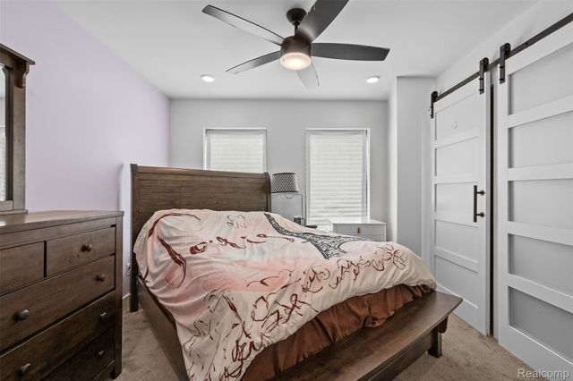 1539 Pallister 9, Detroit, MI 48206