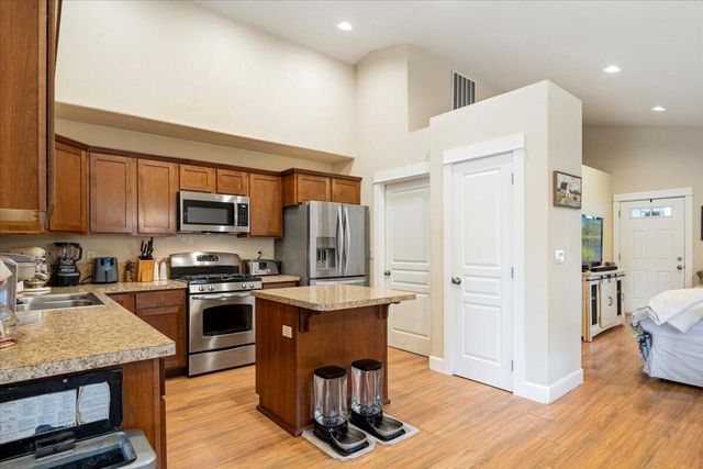 350 SE Silvis Lane, Bend, OR 97702