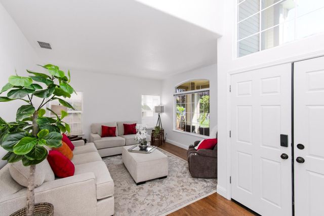 1817 Via Invierno, Roseville, CA 95747